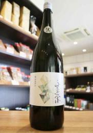 不二正宗　純米大吟醸　愛山　生原酒　1800ml