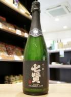 七賢　スパークリング　山ノ霞(やまのかすみ)　720ml(黒)
