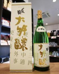 〆張鶴　大吟醸　金ラベル　1800ml